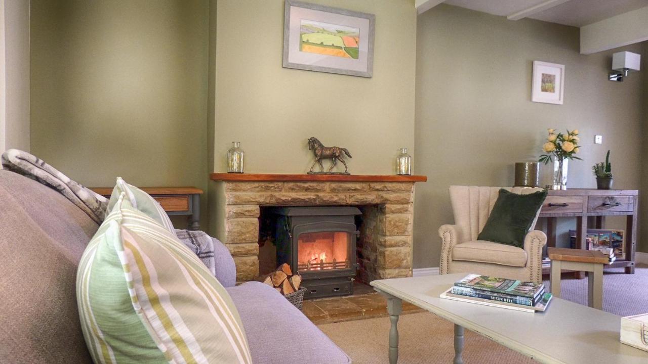 Ivy Cottage Bourton-on-the-Water Extérieur photo